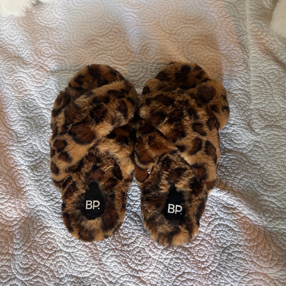 BP Leopard Print Fuzzy Slippers